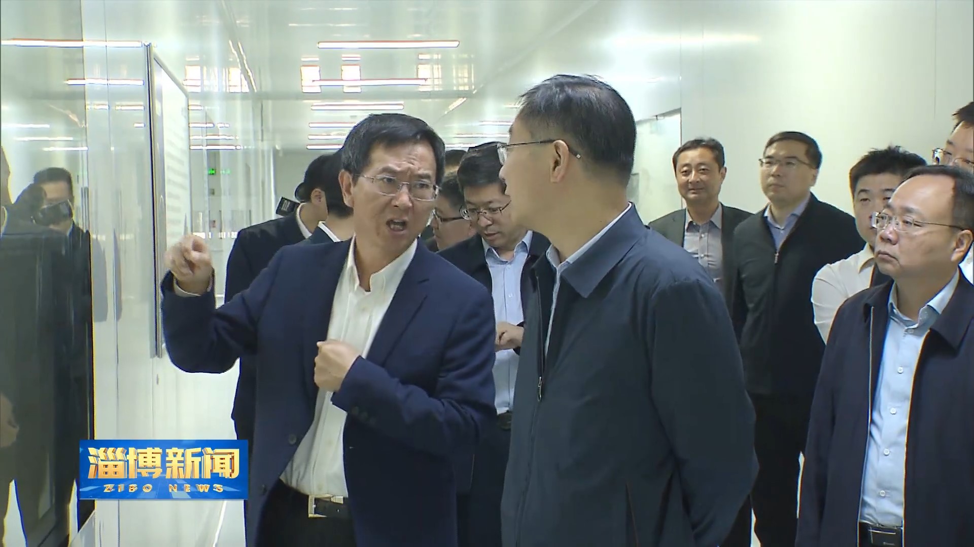 中共淄博市委書記馬曉磊到新恒匯電子調(diào)研2.jpg 中共淄博市委書記馬曉磊到新恒匯電子調(diào)研2.jpg